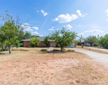109 Clark Road - Photo Thumbnail 5