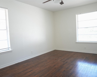 6565 Ascot Lane - Photo Thumbnail 18