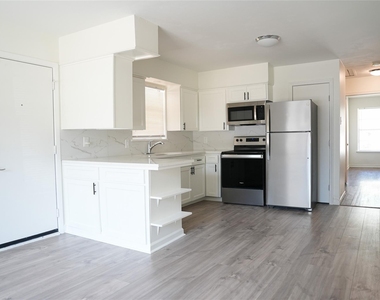 6565 Ascot Lane - Photo Thumbnail 9