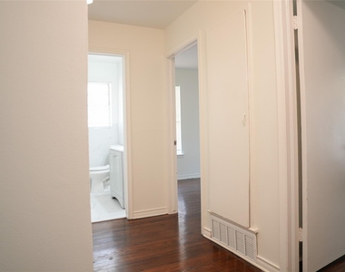 6565 Ascot Lane - Photo Thumbnail 12
