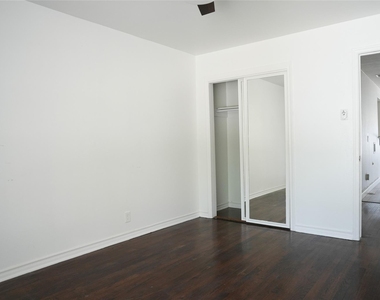 6565 Ascot Lane - Photo Thumbnail 22