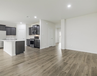 9812 Autumn Leaves Lane - Photo Thumbnail 10