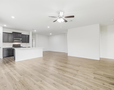 9812 Autumn Leaves Lane - Photo Thumbnail 15