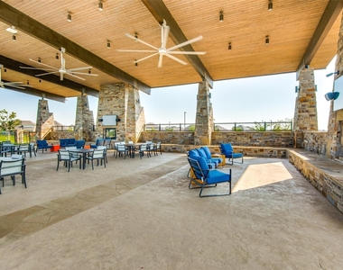 9812 Autumn Leaves Lane - Photo Thumbnail 36