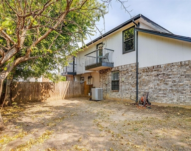 121 Myers Drive - Photo Thumbnail 24