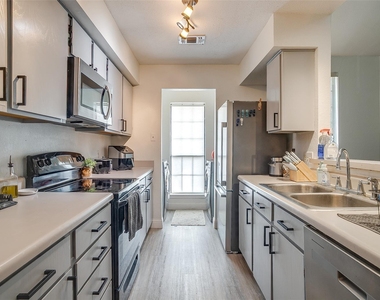 121 Myers Drive - Photo Thumbnail 8