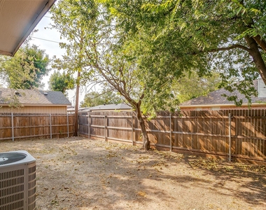 121 Myers Drive - Photo Thumbnail 23