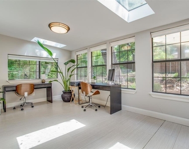 2824 W Kiest Boulevard - Photo Thumbnail 13