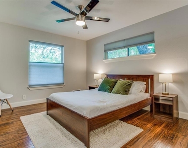 2824 W Kiest Boulevard - Photo Thumbnail 19