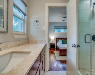 2824 W Kiest Boulevard - Photo Thumbnail 20