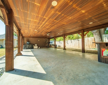2433 56th Street - Photo Thumbnail 10