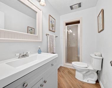 12 Meadowlake Drive - Photo Thumbnail 16