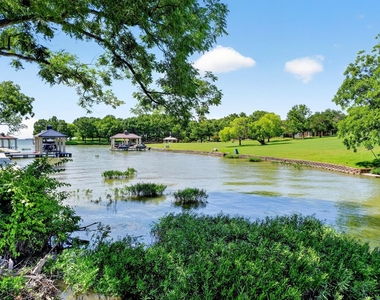 12 Meadowlake Drive - Photo Thumbnail 34