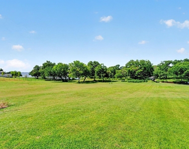 12 Meadowlake Drive - Photo Thumbnail 31