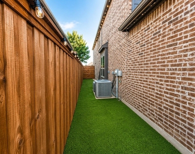 11366 Corsicana Drive - Photo Thumbnail 35