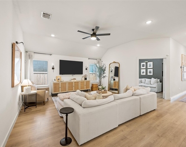 12417 Penson Street - Photo Thumbnail 5
