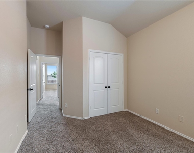 355 Armstrong Lane - Photo Thumbnail 7