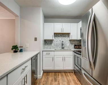 4317 Hartford Street - Photo Thumbnail 12