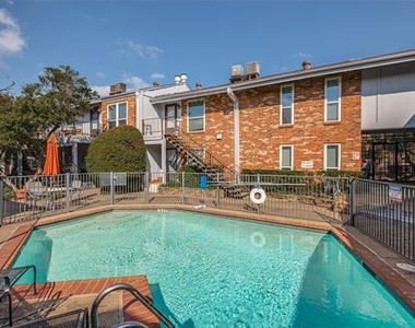 4317 Hartford Street - Photo Thumbnail 23