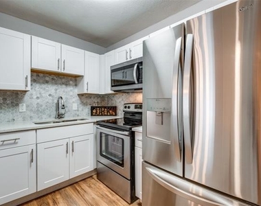 4317 Hartford Street - Photo Thumbnail 14