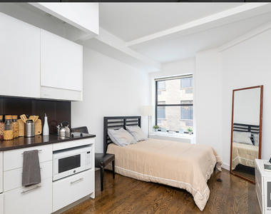 West 91st Street - Photo Thumbnail 1