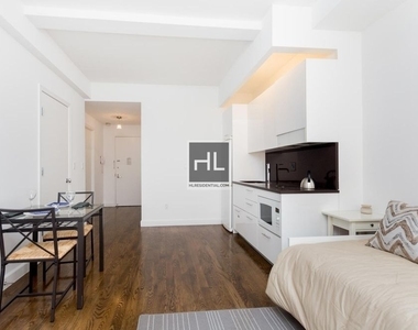 West 91st Street - Photo Thumbnail 1