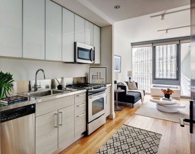 West 54th Street - Photo Thumbnail 1