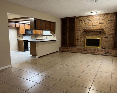 10329 Exter Avenue - Photo Thumbnail 1