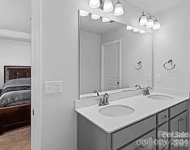 1230 Bigelow Street - Photo Thumbnail 12