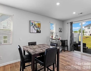 1230 Bigelow Street - Photo Thumbnail 7