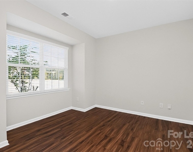 13622 Pontchatrain Avenue - Photo Thumbnail 3
