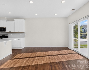 13622 Pontchatrain Avenue - Photo Thumbnail 10
