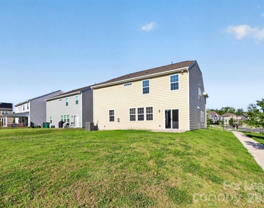13622 Pontchatrain Avenue - Photo Thumbnail 36