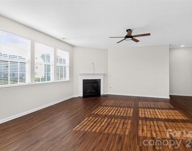 13622 Pontchatrain Avenue - Photo Thumbnail 11