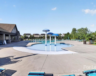 13622 Pontchatrain Avenue - Photo Thumbnail 37