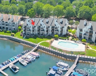 18755 Vineyard Point Lane - Photo Thumbnail 42