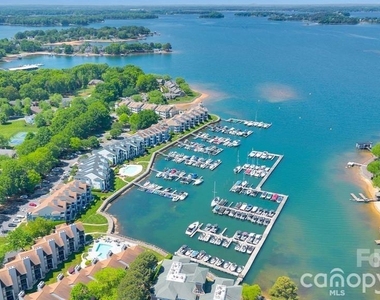 18755 Vineyard Point Lane - Photo Thumbnail 4
