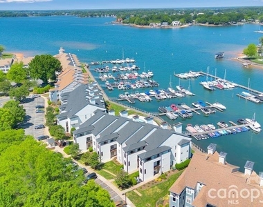 18755 Vineyard Point Lane - Photo Thumbnail 2