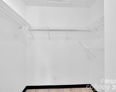 18755 Vineyard Point Lane - Photo Thumbnail 27