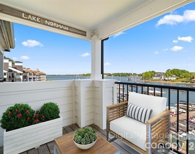 18755 Vineyard Point Lane - Photo Thumbnail 12