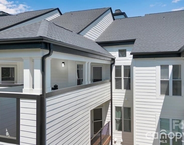18755 Vineyard Point Lane - Photo Thumbnail 41