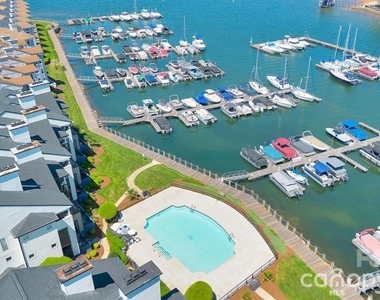 18755 Vineyard Point Lane - Photo Thumbnail 1