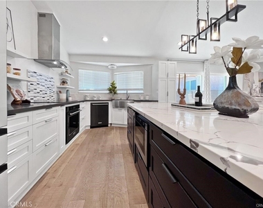 913 Durango Ct. - Photo Thumbnail 3