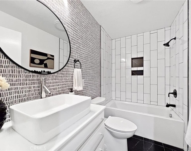 913 Durango Ct. - Photo Thumbnail 5