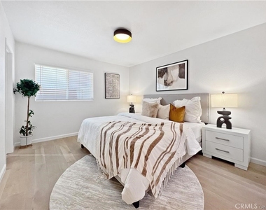 913 Durango Ct. - Photo Thumbnail 2