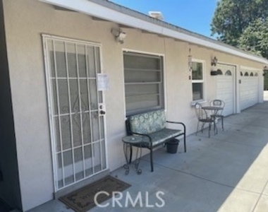 555 Michigan Boulevard - Photo Thumbnail 1