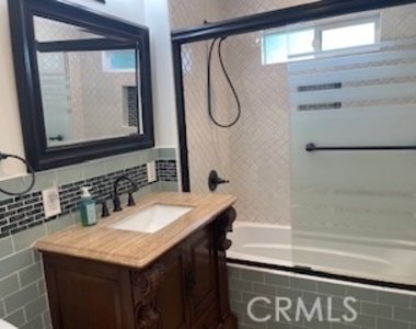 555 Michigan Boulevard - Photo Thumbnail 13