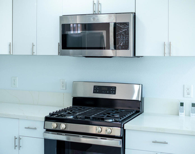 3630 S F Street - Photo Thumbnail 11