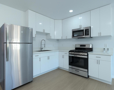 3630 S F Street - Photo Thumbnail 4
