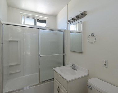 4920 Nautilus Street - Photo Thumbnail 7